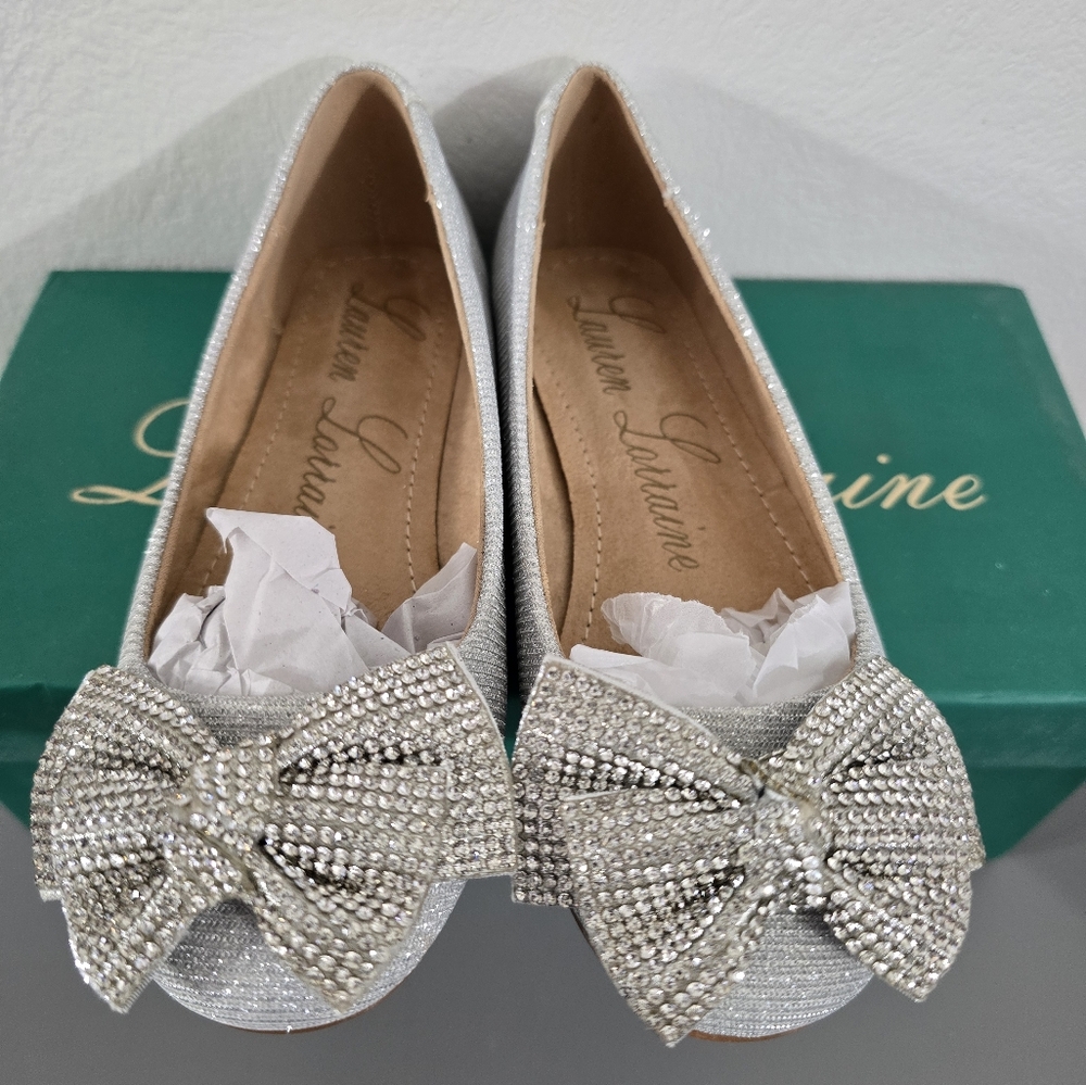 Lauren Lorraine Glittering Silver Kids Flats with Bow Size 10.5 NIB